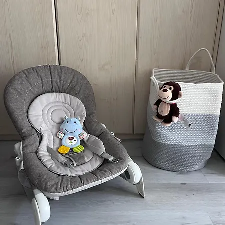 Family Friendly Duplex With Free Parking شقة *