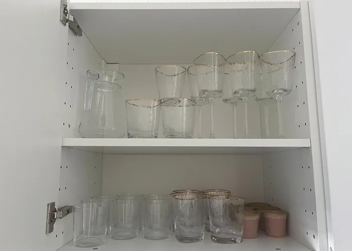 Family Friendly Duplex With Free Parking * 洛伊克巴德