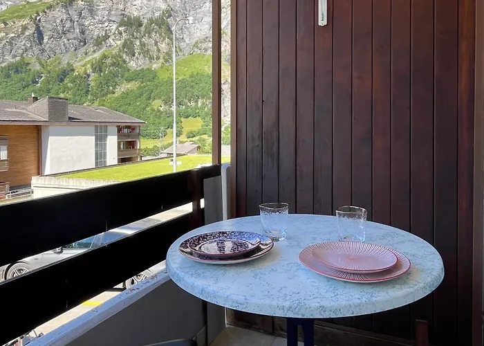 Family Friendly Duplex With Free Parking Διαμέρισμα