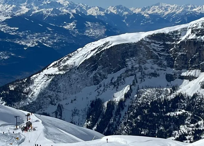 Family Friendly Duplex With Free Parking * 洛伊克巴德