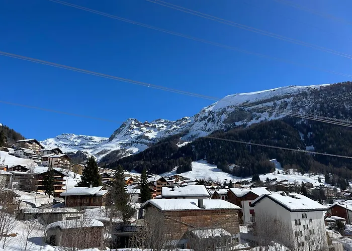 Family Friendly Duplex With Free Parking Διαμέρισμα *